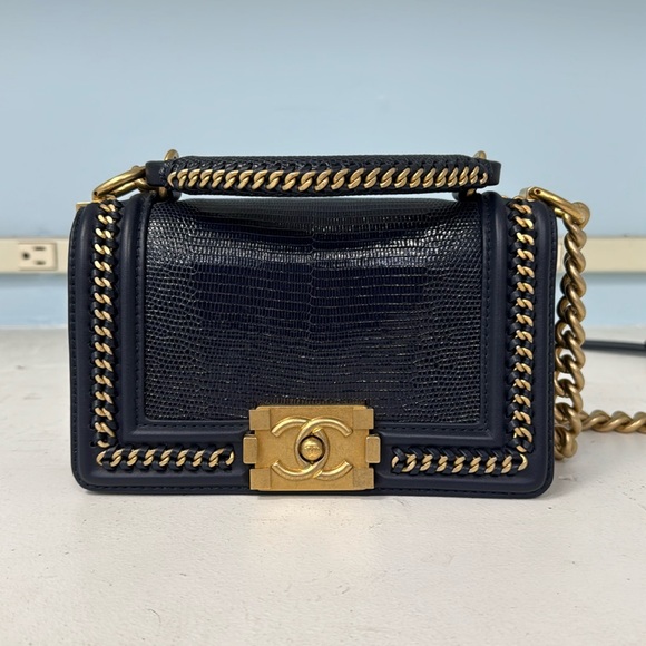 Chanel navy/gold lizard skin purse - Picture 1 of 11